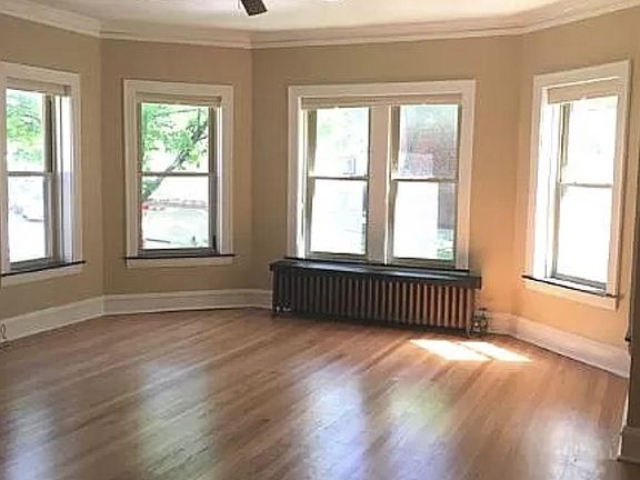4th image of 4754 N Virginia Ave #1S