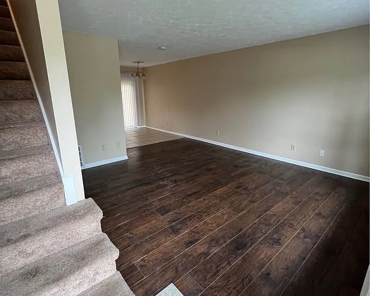 250 Wayne Dr #4D — Photo 6