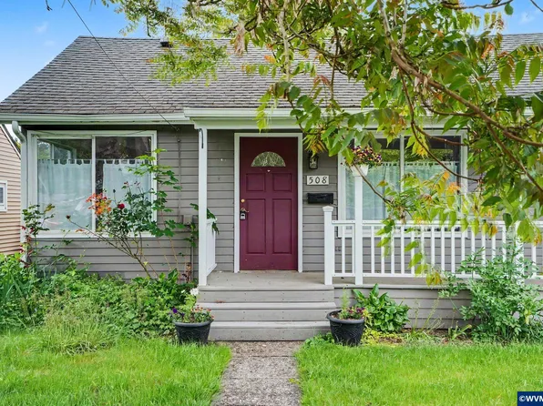 508 S 2nd St, Silverton, OR 97381
