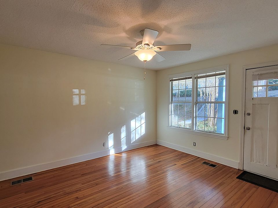 1st image of 546 E 7th Ave