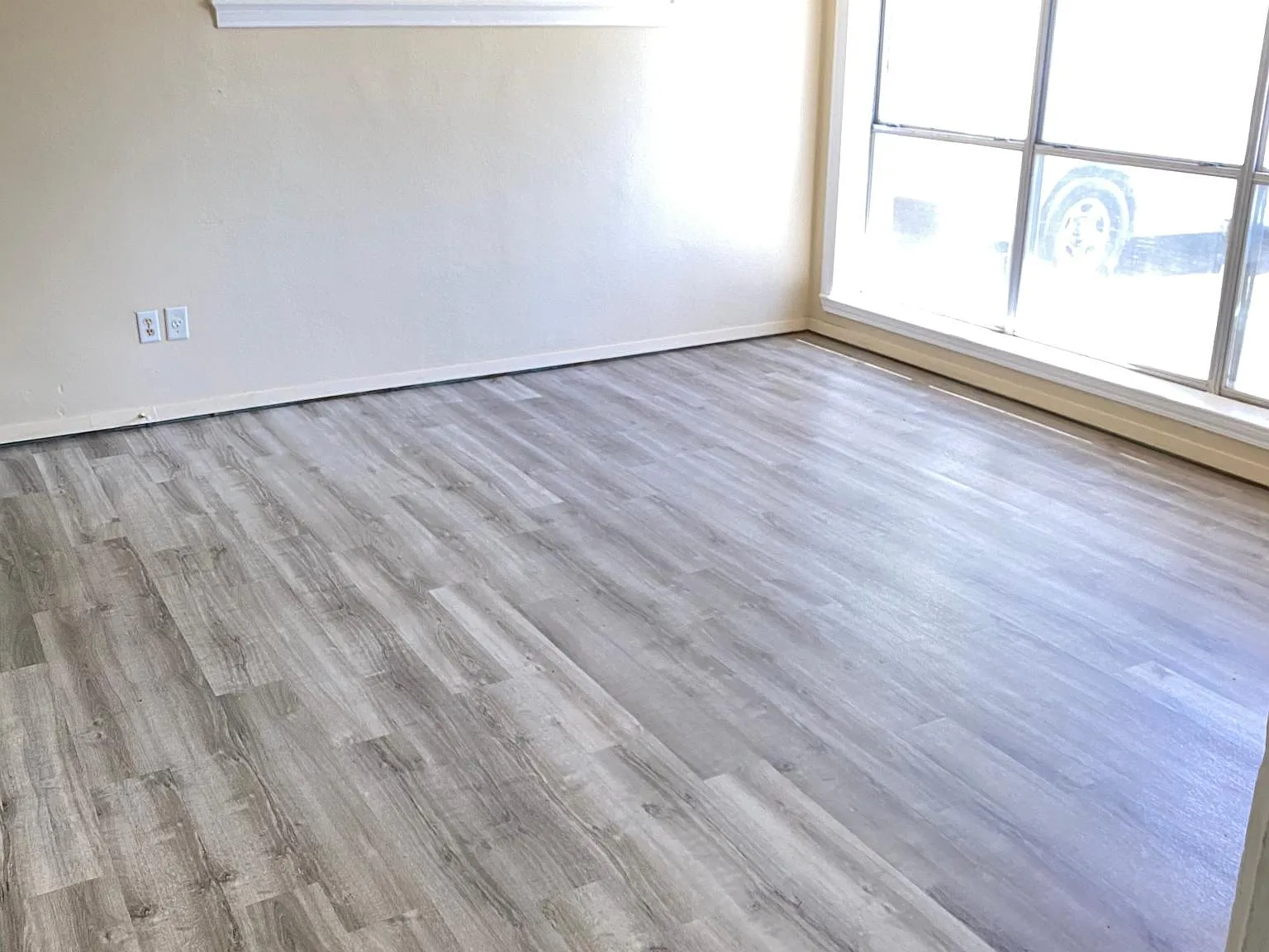 21 Adkinson Dr — Photo 3