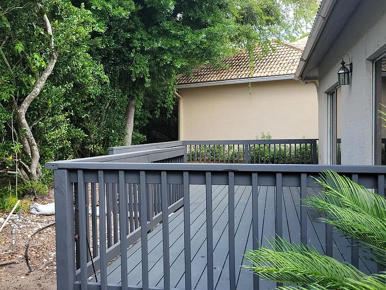 New back patio surrounded by privacy!