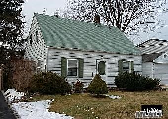 1st image of 274 Center Ln