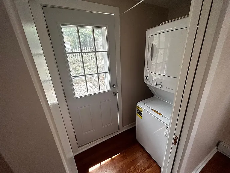 16 Canfield St #B — Photo 4