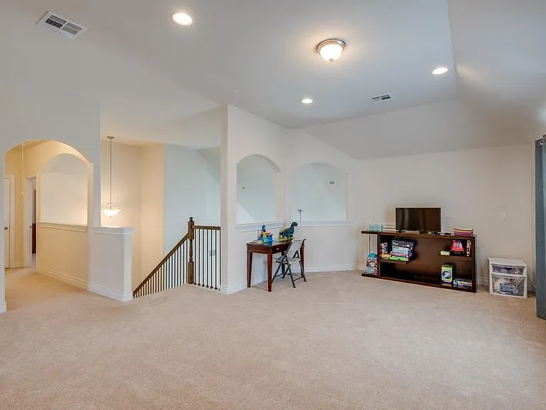 9600 Ivalenes Hope Dr — Photo 20