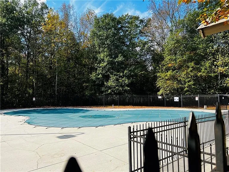 2541 Southhaven Ln — Photo 15