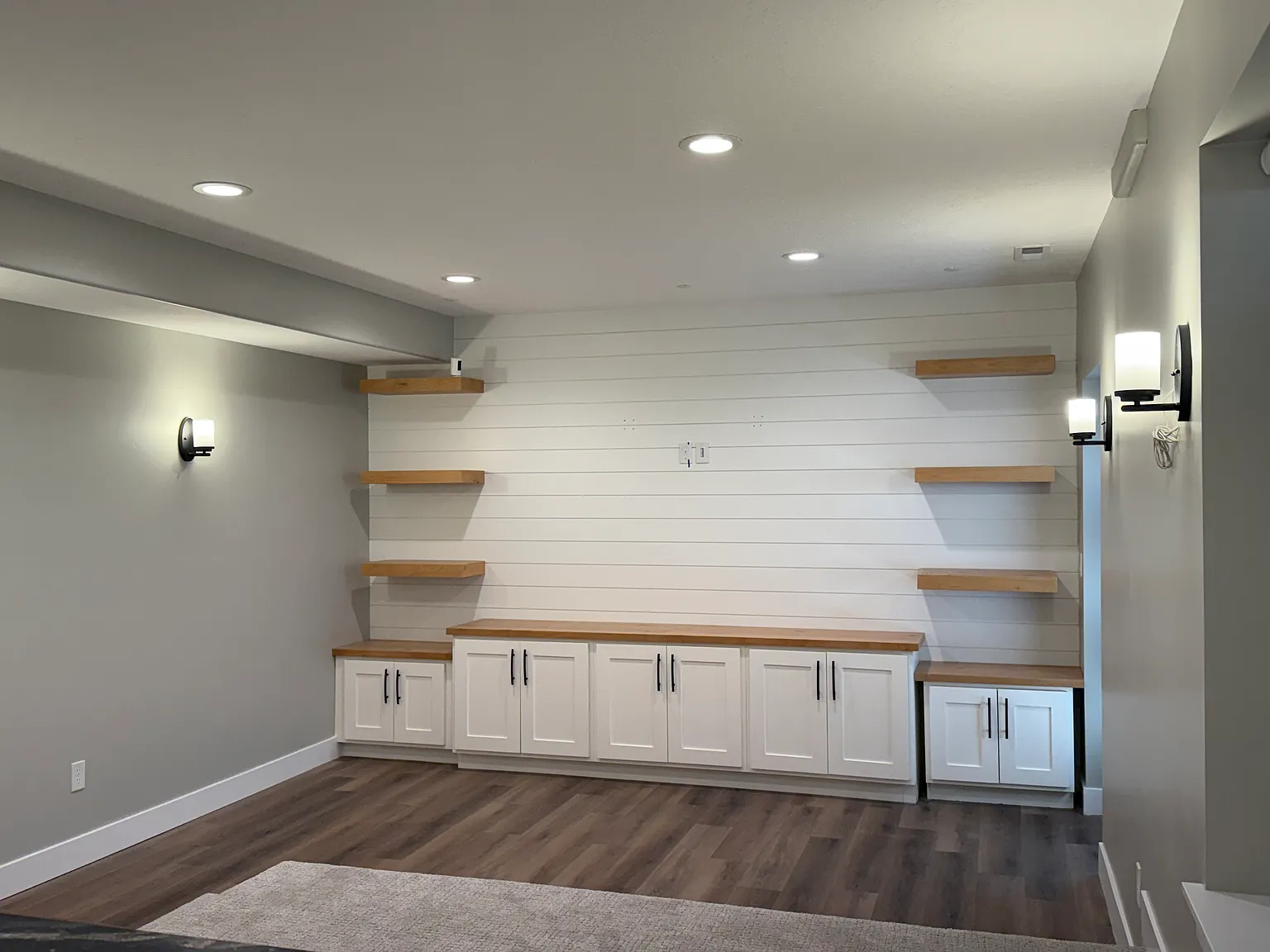 1328 W Marwood Park Ln — Photo 1