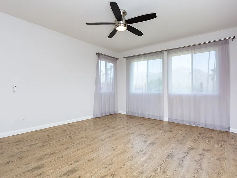 2725 Blackbush Ln — Photo 22