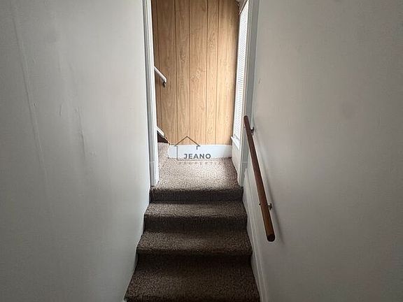 2nd image of 1441 W Wood St APT 2