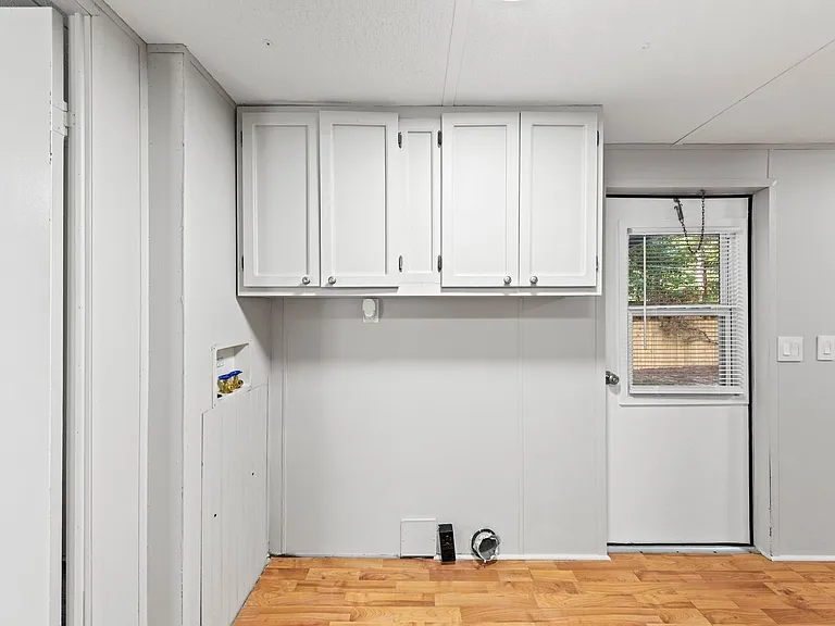 698 Persimmon St — Photo 21