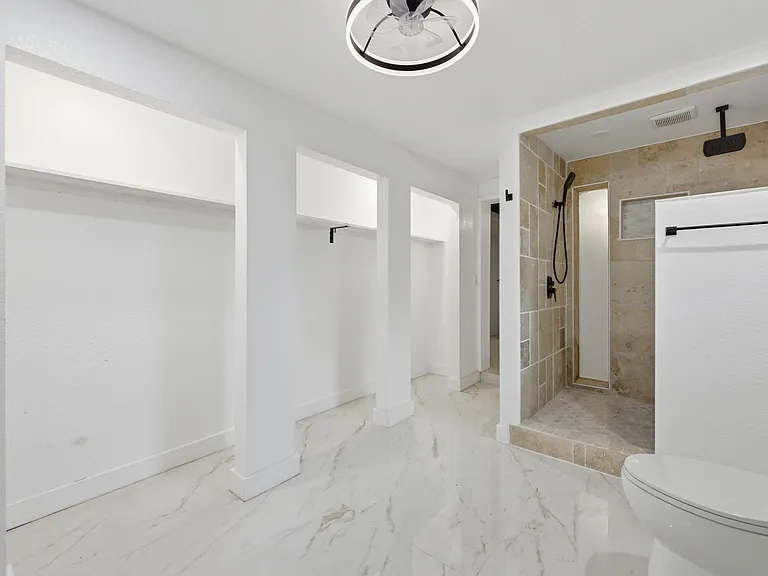 2529 Rainbow Dr — Photo 18