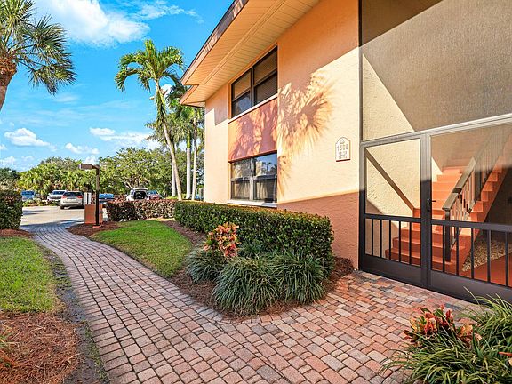 4th image of 1508 Mainsail Dr #16