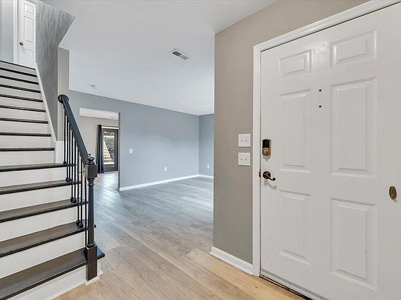 3rd image of 1709 Ellis Ct