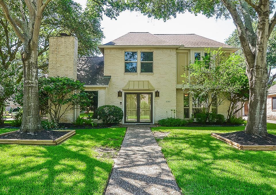 1st image of 20330 Laurel Lock Dr