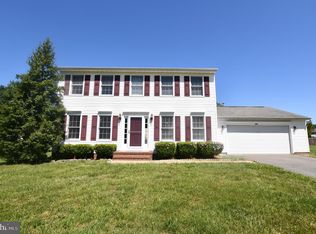 6122 Three Cedars Ln, Fredericksburg, VA 22407