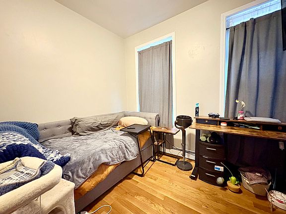 4th image of 63 Coleman St Floor 1
