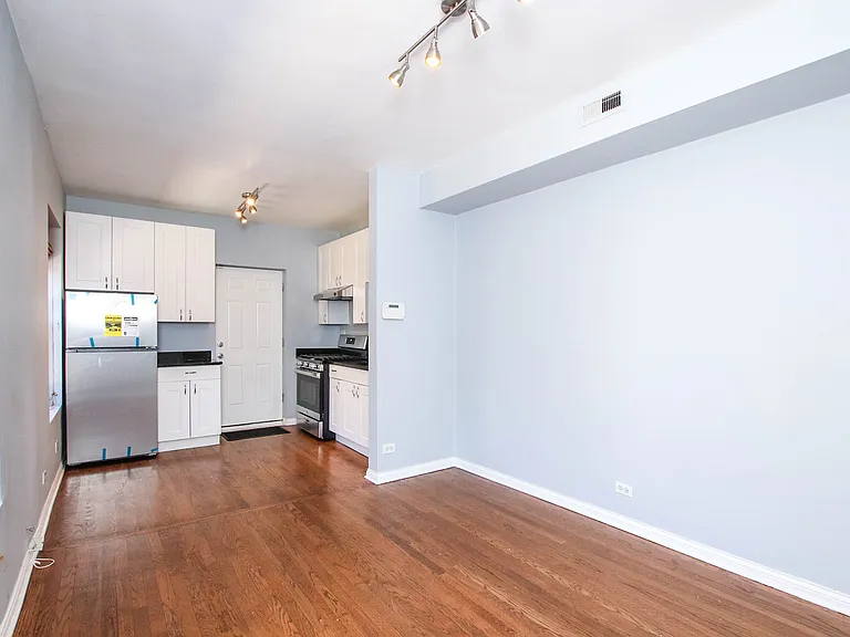 1626 W Farwell Ave #1F — Photo 6