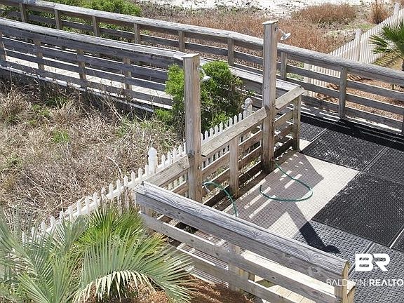 4th image of 561 Beach Blvd #1001