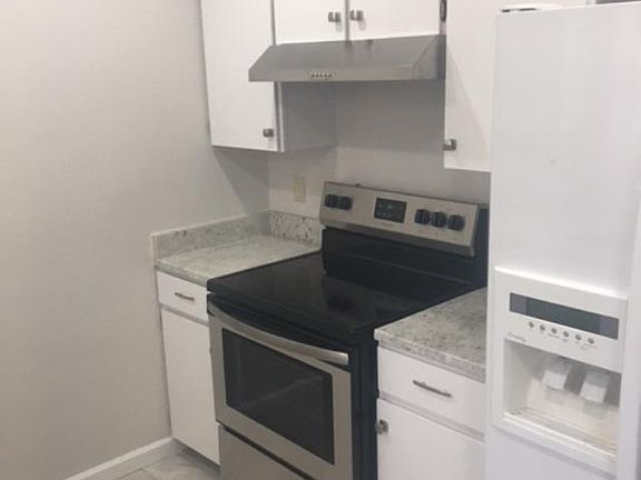2nd image of 4513 Calle Olmo