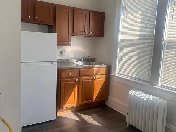 87 Pequonnock St, Bridgeport, CT