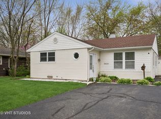 2401 School Dr, Rolling Meadows, IL