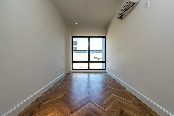 Rented by Nooklyn NYC LLC | media 53