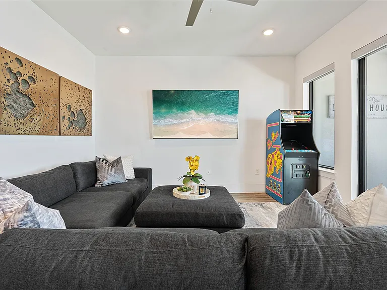 199 Waterpoint Ct #208 — Photo 13