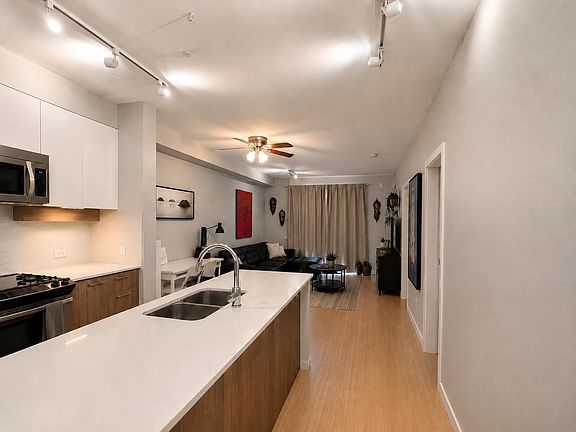 3rd image of 618 Como Lake Ave #113