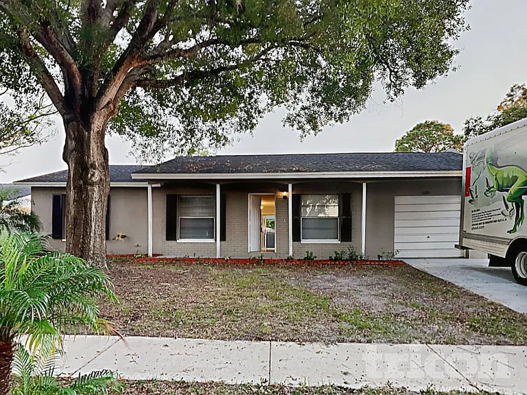 6324 Frost Dr — Photo 2