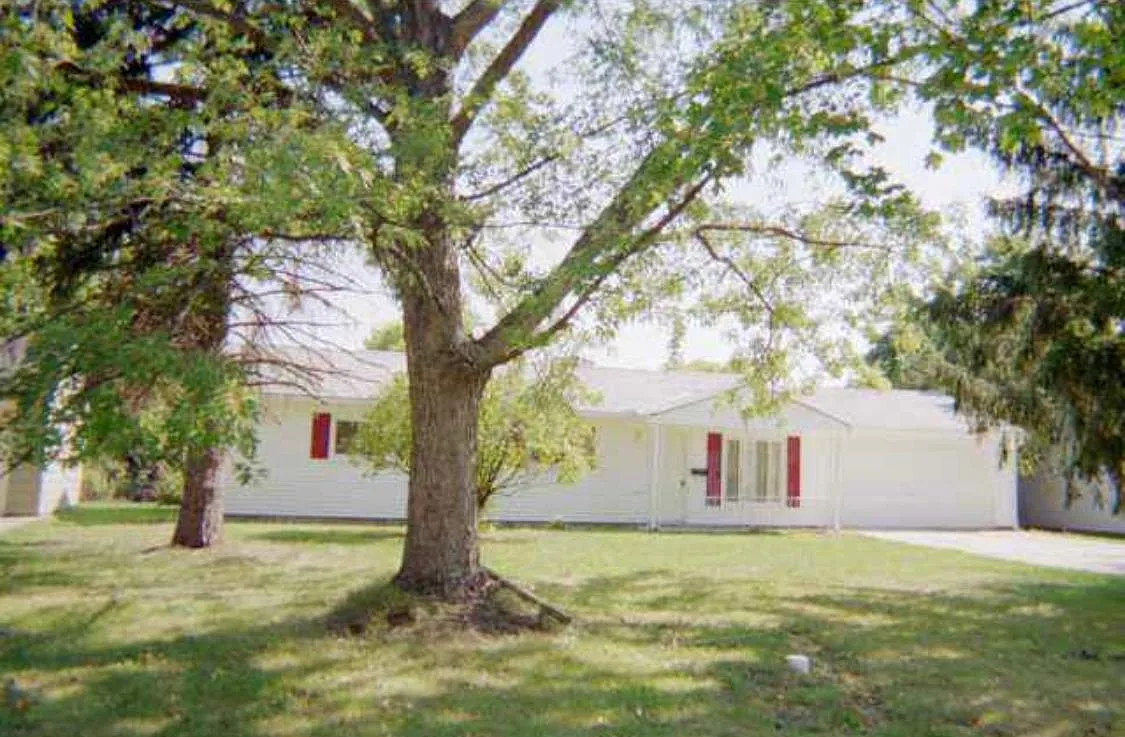 6095 Eaton Ct photo 1
