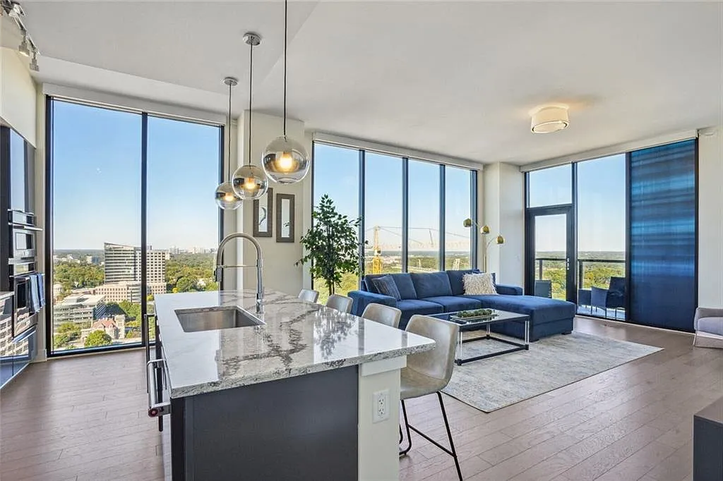 2 bed, 2.0 bath, 1459 sqft, $9,400 — Photo 1