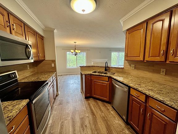 3rd image of 2123 Clareglen Ct Unit 204