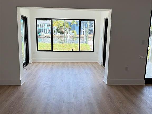 2nd image of 105 Augusta Ave