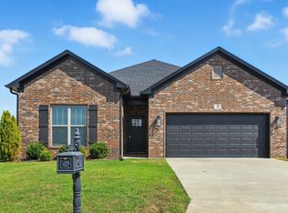 10 Carnahan Ct, Maumelle, AR 72113