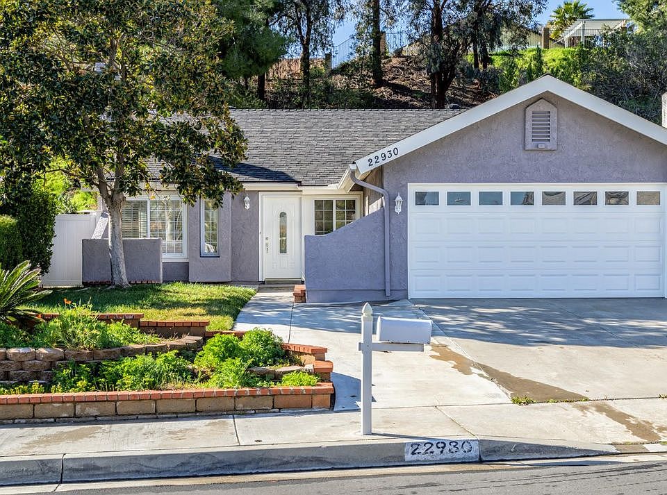 1st image of 22930 Calvello Dr