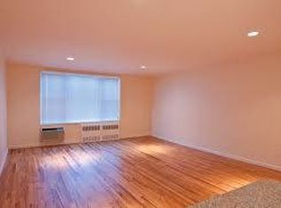 39 Bay 25th St #1, Brooklyn, NY 11214