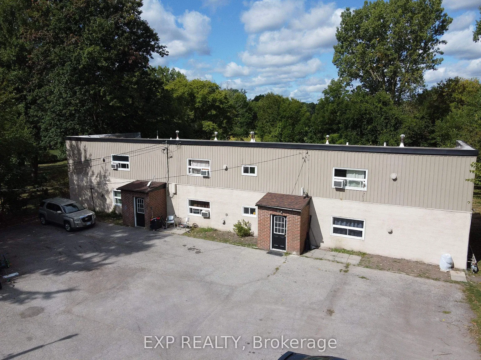 2 bed, $1,595 — Photo 1