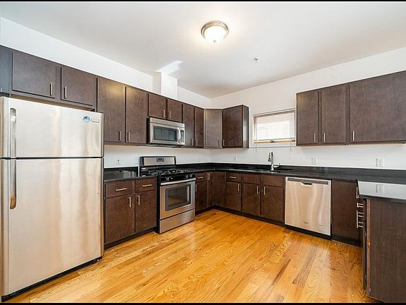 2nd image of 76 Palisade Ave #9