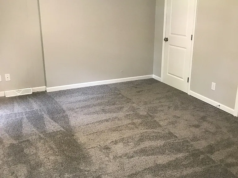 238 S Cliffdale Dr — Photo 3
