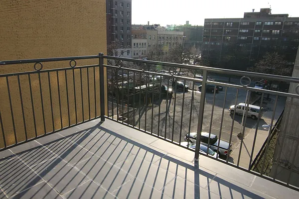 Rented by Target Realty Group | media 33