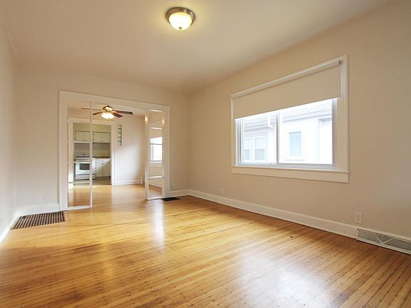 4th image of 4719 Winthrop Ave