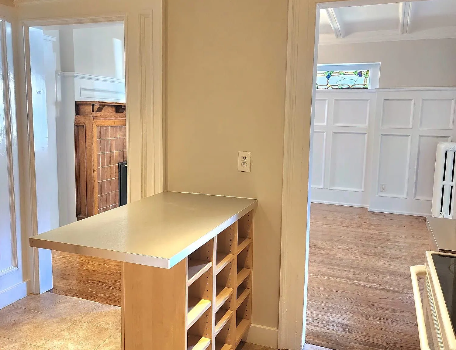 2 bed, $2,300 — Photo 4