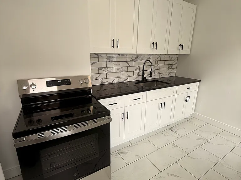 107 Bridgeport Ave #2 — Photo 7