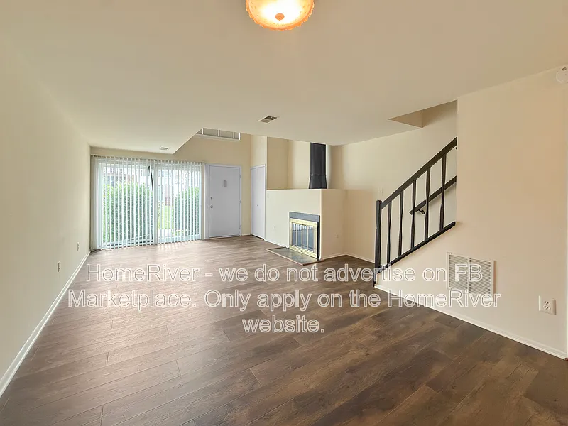 1 bed, 1.5 bath, 1120 sqft, $1,925 — Photo 4