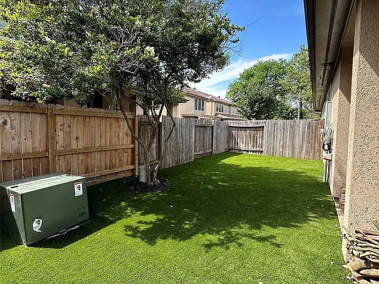 2910 Royal Oaks Grv — Photo 29