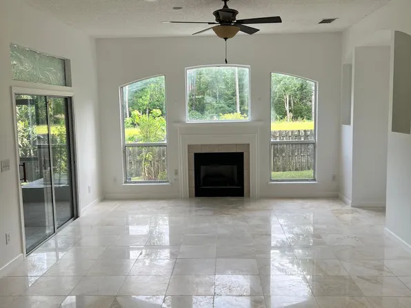 12122 Cedar Trace Dr S, Jacksonville, FL 32246