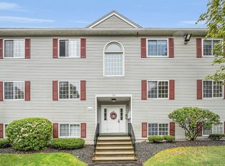 135 Lafond Ln APT 22, Dracut, MA 01826