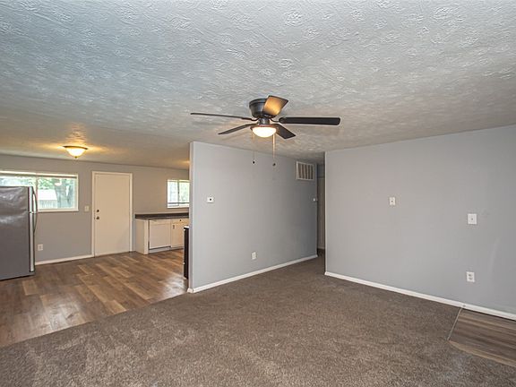 4th image of 6111 Rosebury Dr