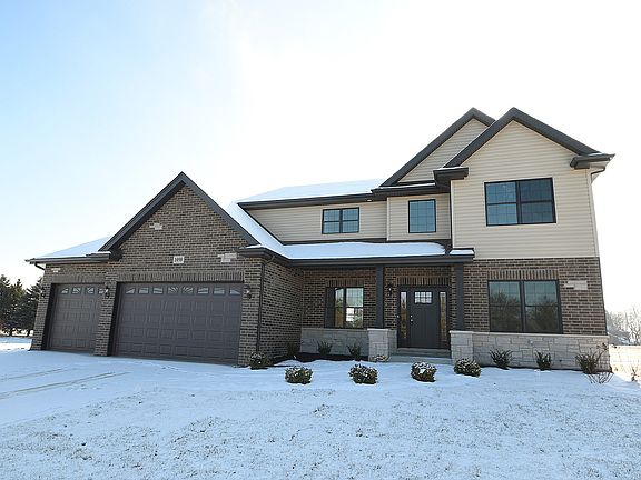 2nd image of 1090 Stacey Dr