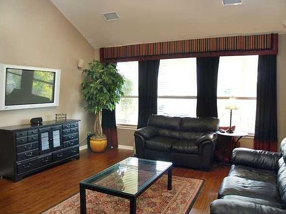 2nd image of 703 Green Vista Ct